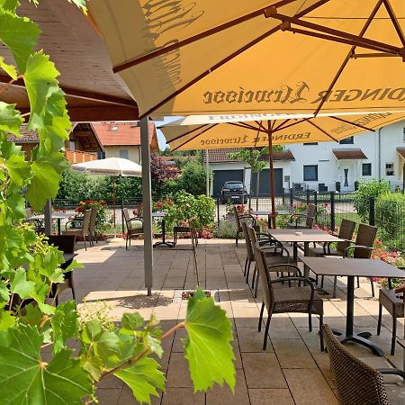 Hotel Heimfeld Restaurant Cafe Garching an Der Alz Экстерьер фото