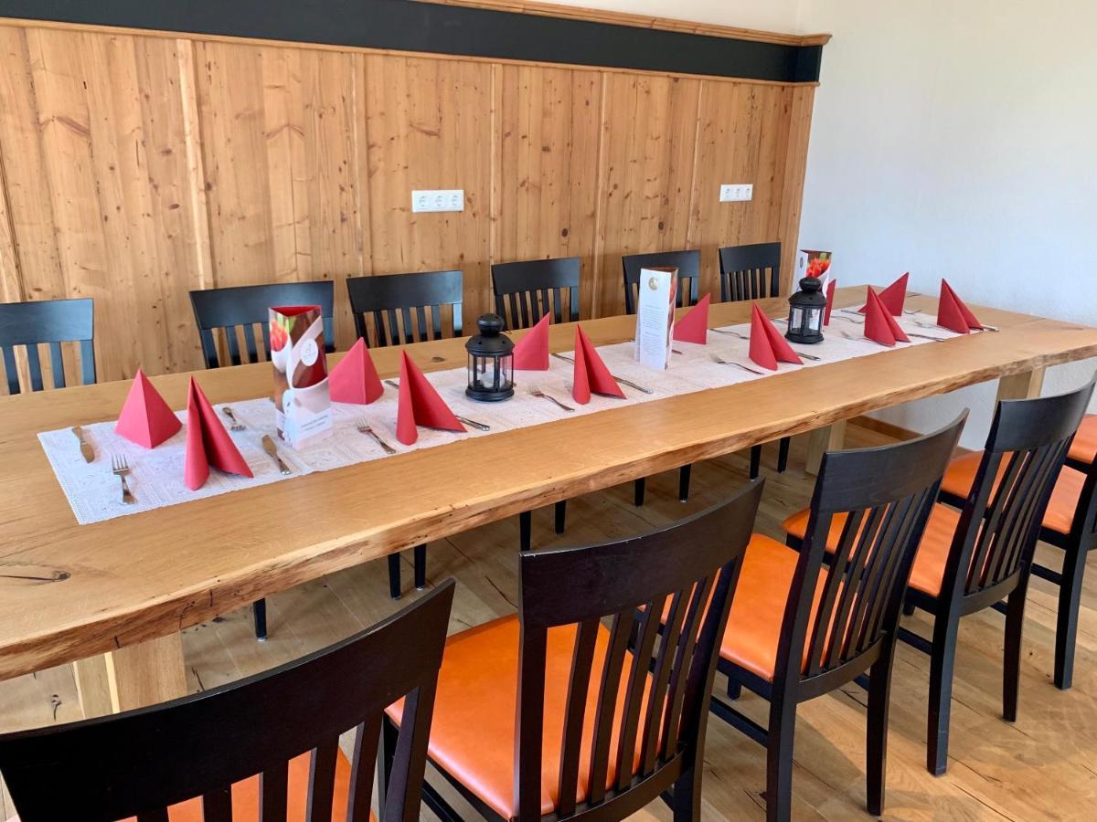 Hotel Heimfeld Restaurant Cafe Garching an Der Alz Экстерьер фото