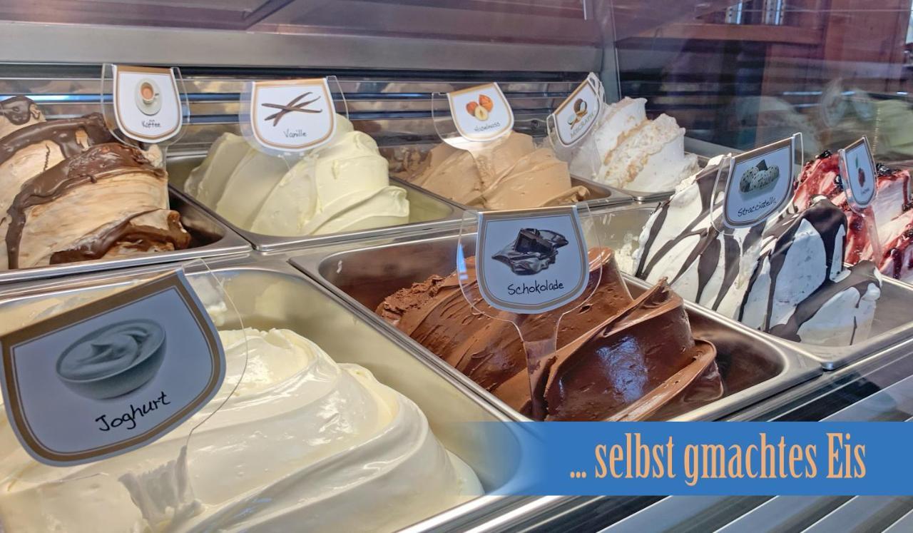 Hotel Heimfeld Restaurant Cafe Garching an Der Alz Экстерьер фото